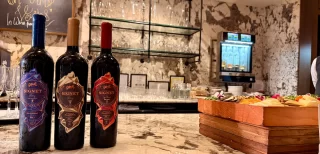 Grover Signet Wines Hero